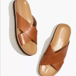 Madewell The Dayna Lugsole Slide Sandal in Leather